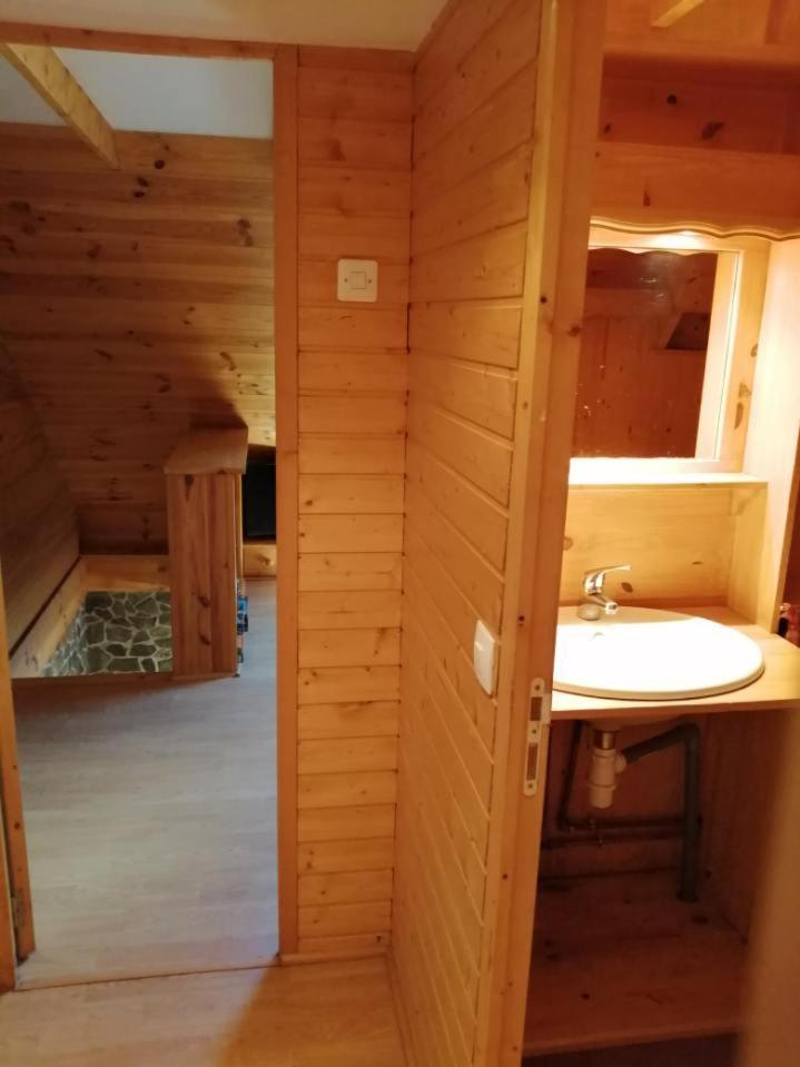 L'Eau Dolle, Maison 8 Personnes Avec Jardin Au Bord De La Riviere Et A Proximite De La Remontee Mecanique Villa Allemont Luaran gambar